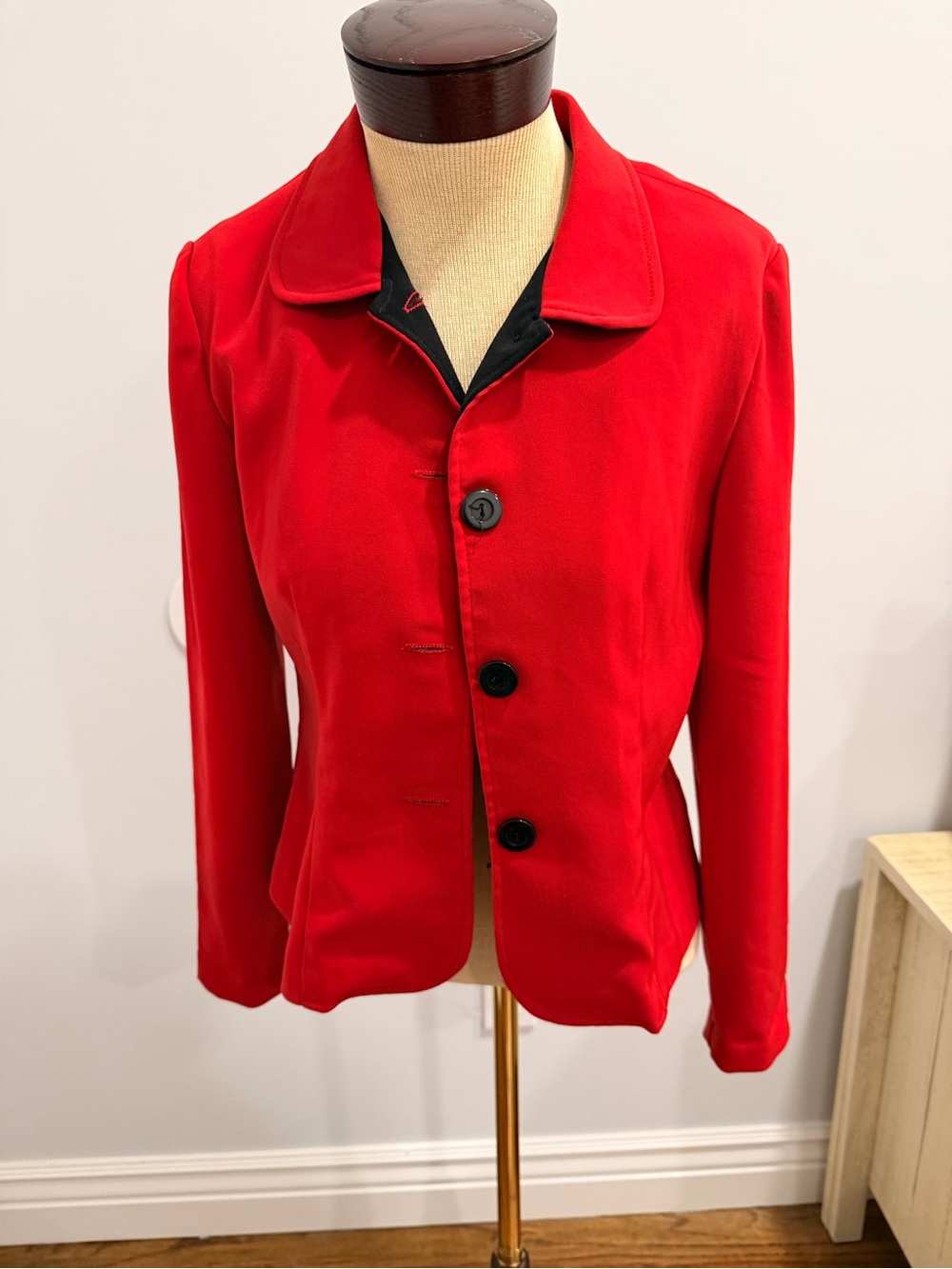 Jessica Howard Red Three-Button Tailored Jacket